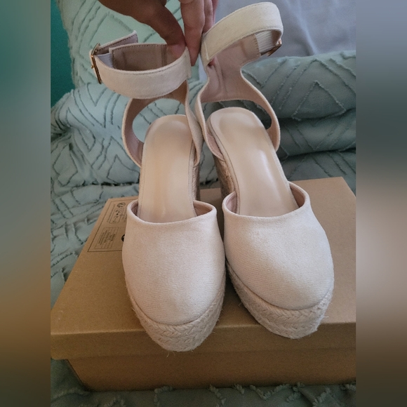 Shein raffia wedges- 5 - Picture 5 of 5